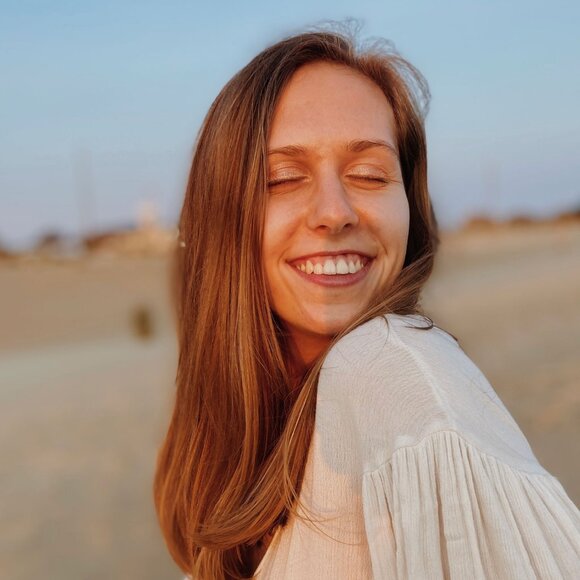 Meet your Posher, Anna - Picture 1 of 1